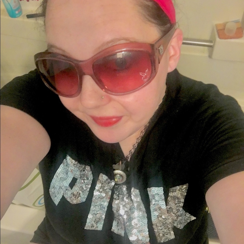 Meet your Posher, Riss